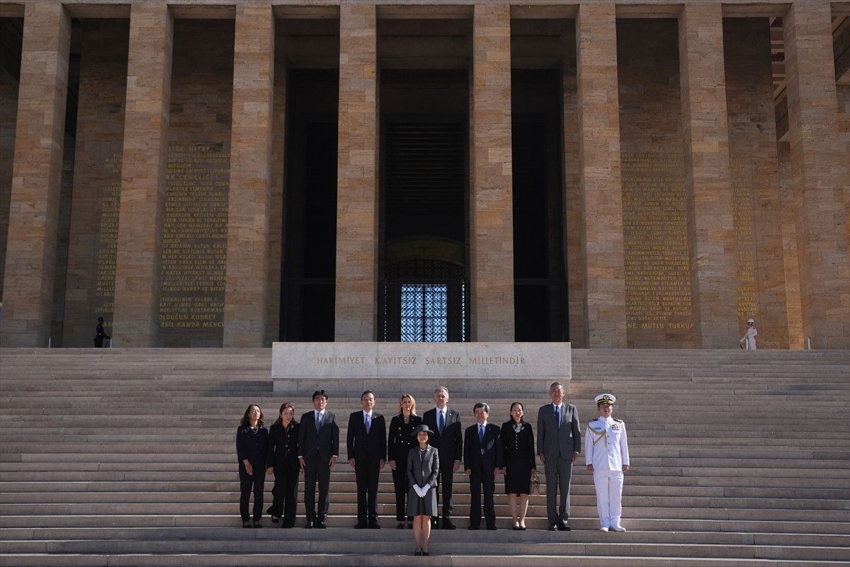 Anıtkabir Ziyareti ve Türkiye'deki Kültürel Değerlere Yolculuk: Prenses Akiko Mikasa'nın Ankara Ziyatı