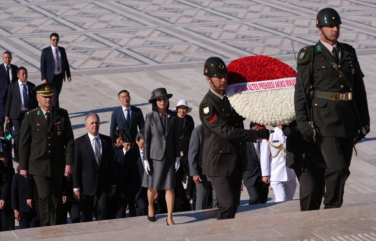 Anıtkabir Ziyareti ve Türkiye'deki Kültürel Değerlere Yolculuk: Prenses Akiko Mikasa'nın Ankara Ziyatı
