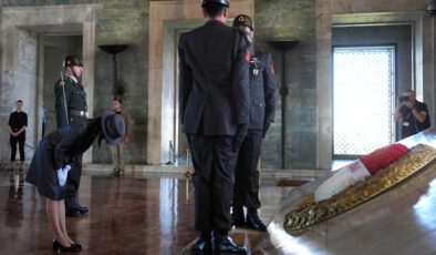 Anıtkabir Ziyareti ve Türkiye’deki Kültürel Değerlere Yolculuk: Prenses Akiko Mikasa’nın Ankara Ziyatı
