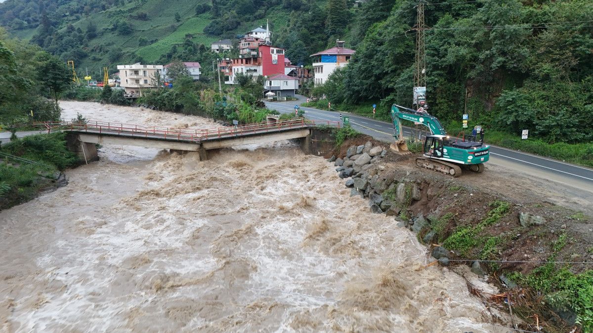 Doğu Karadeniz’de Şiddetli Yağış Sonrası Gözlemler ve Kurtarma Çalışmaları