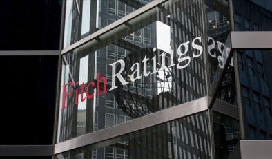 Fransa’nın Kredi Notunda Düşüş ve Kamu Borcu Dinamikleri: Fitch Değerlendirmesi
