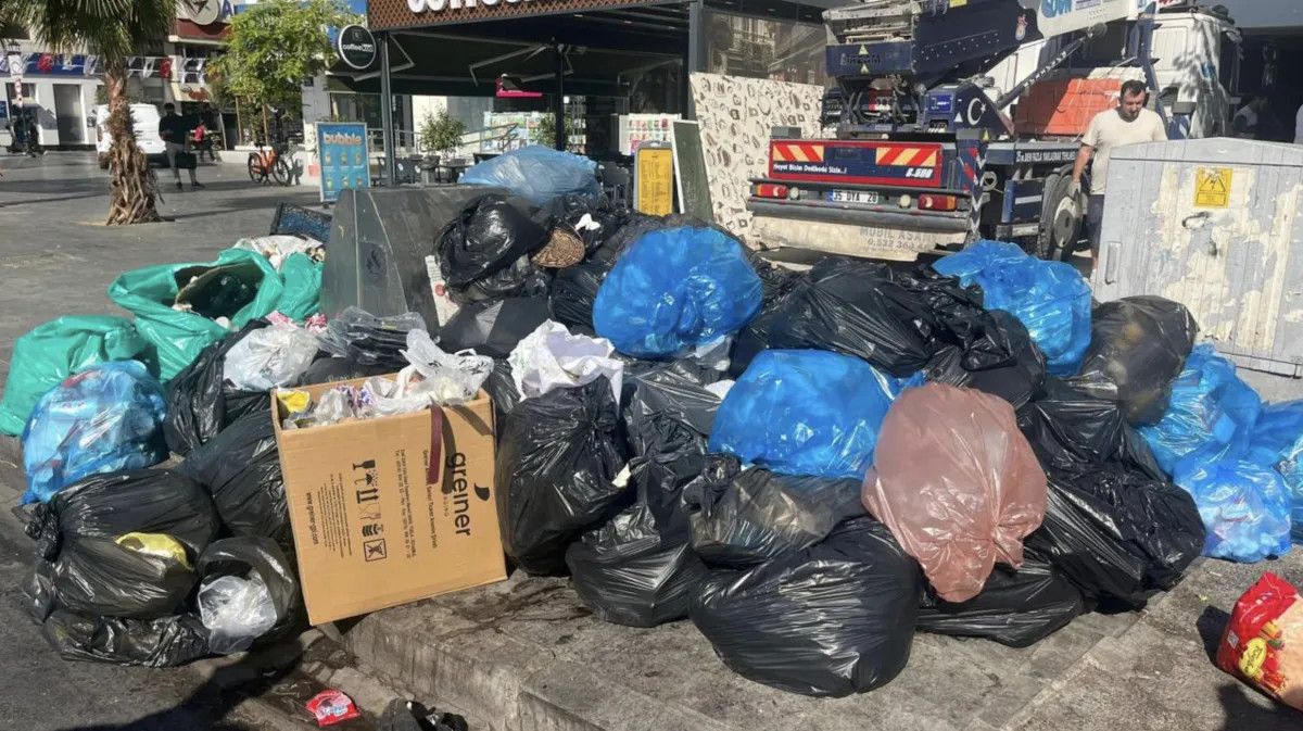 İzmir'in Çöp Krizi: Belediyeler ve Vatandaşlar Arasındaki Gerginlik