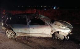 Siverek-Çermik Yolu’nda U dönüşüyle Takla Atan Otomobilde Yaralanan Sürücü Hastaneye Kaldırıldı