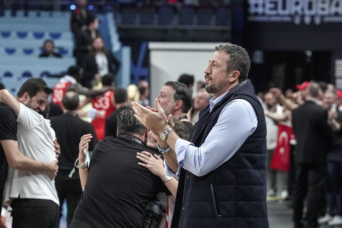 Türkiye Yarı Final Zaferi ve Şampiyonluk İddiaları: 12 Dev Adamlar Gecenin Kahramanları