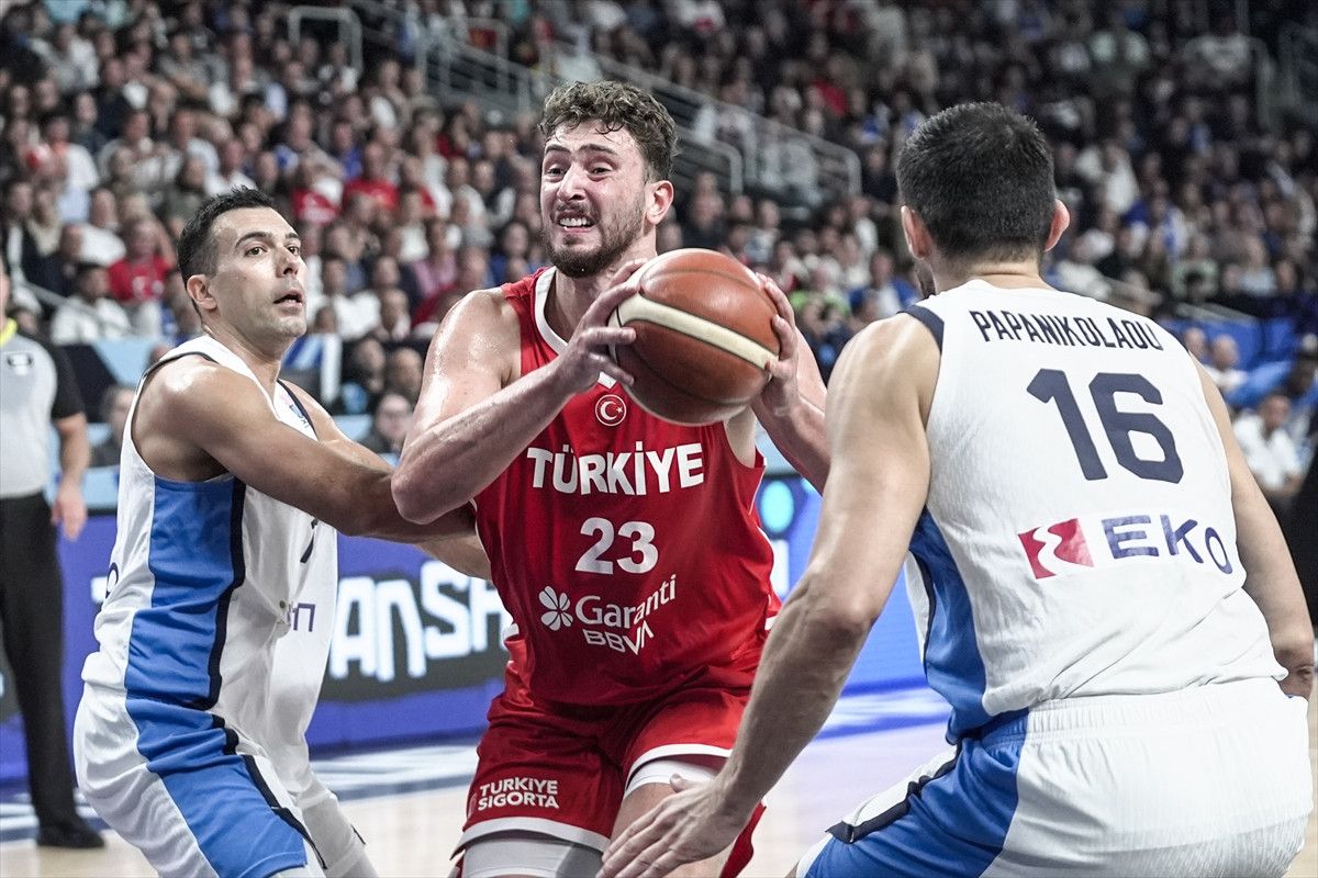 Türkiye'nin Yunanistan Zaferiyle EuroBasket 2025'e Damga Vuran Konuşma ve Coşkulu Duygular