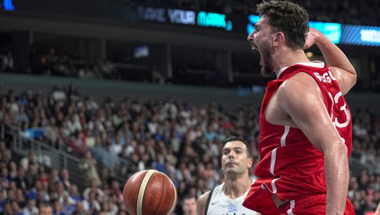 Türkiye’nin Yunanistan Zaferiyle EuroBasket 2025’e Damga Vuran Konuşma ve Coşkulu Duygular