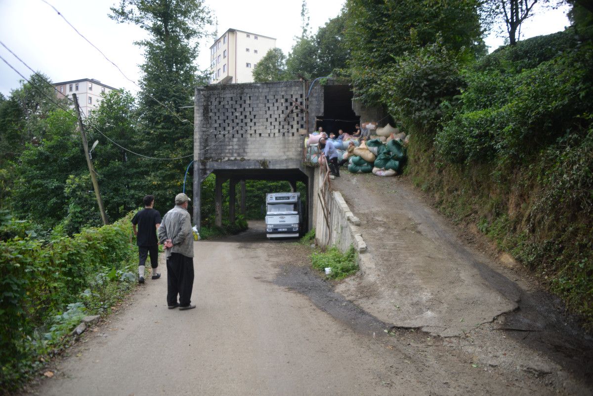 Tütüncüler Yolunda Çay Alımı İçin Yeniden Tasarlanan Yer: Tarihi Bir Çözüm