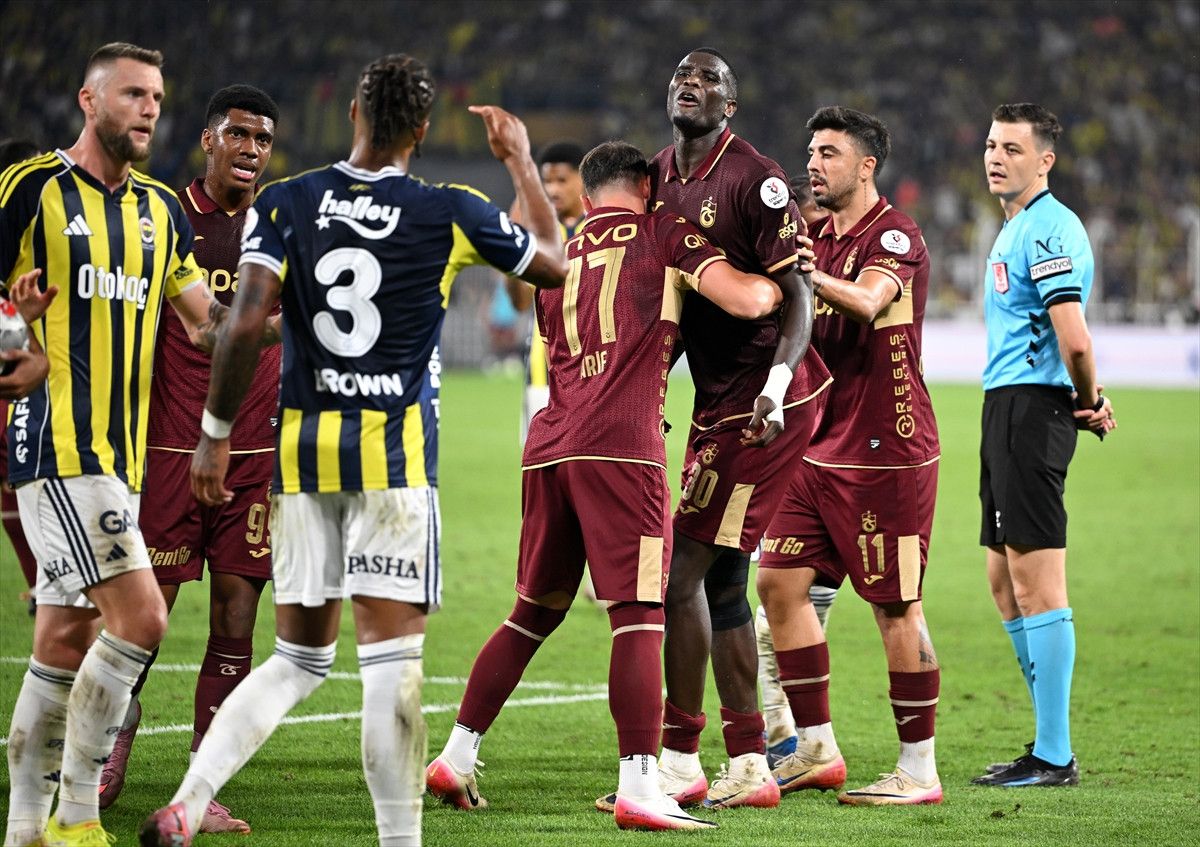 VAR Kayıtları: Beşiktaş- Başakşehir ve Fenerbahçe- Trabzonspor Karşılaşmalarında Karar Anları