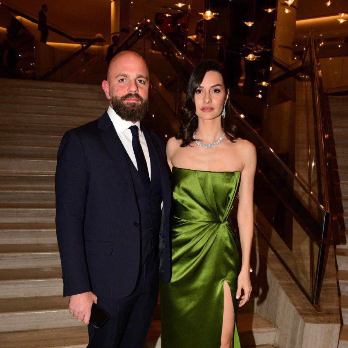 Yasemin Özilhan ve İzzet Özilhan Boşanma Açıklaması: Medeni Zeminde Anlaşmalı Ayrılığın Detayları